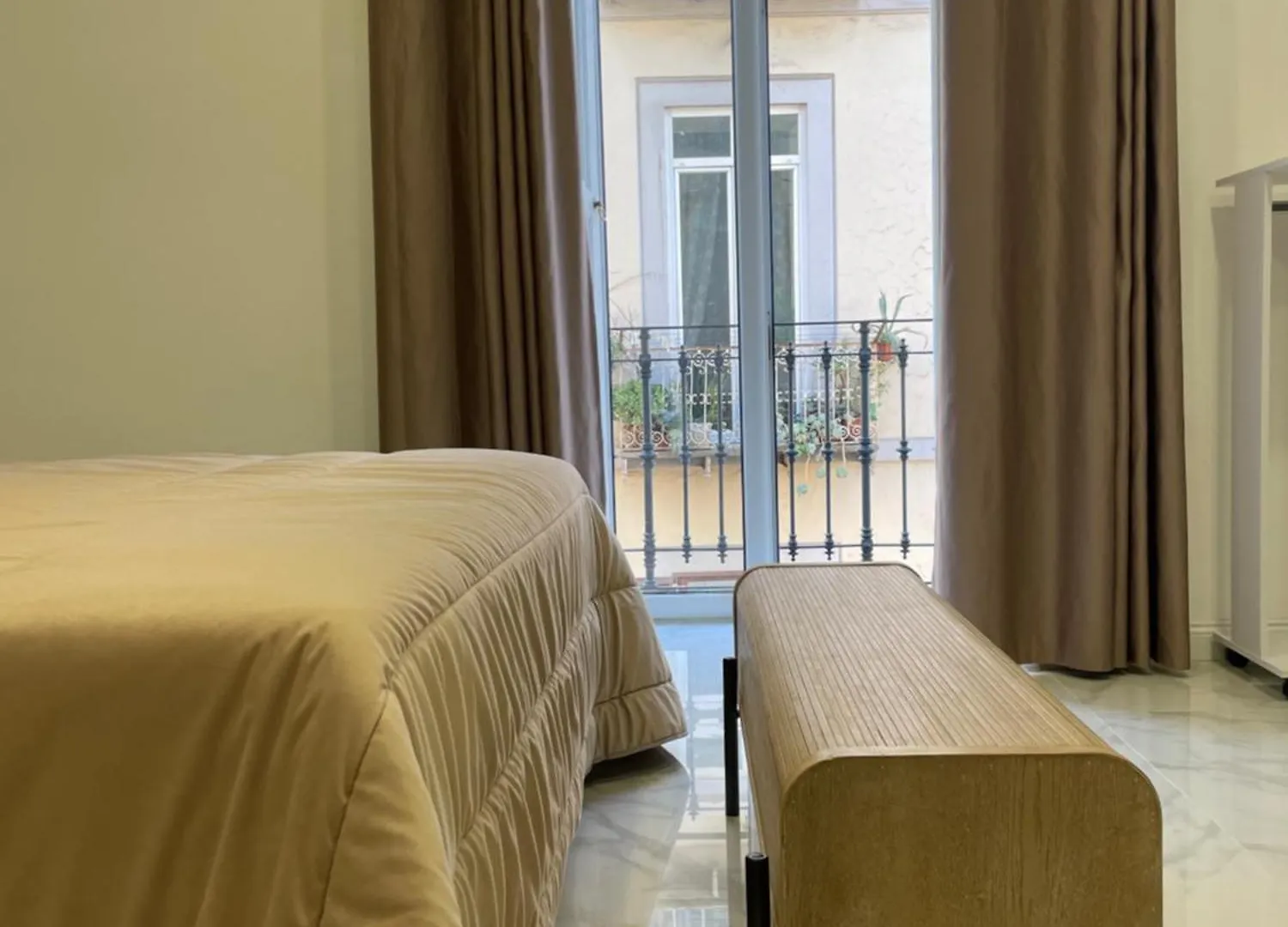 Nerisa Home Naples 0*,  Italy
